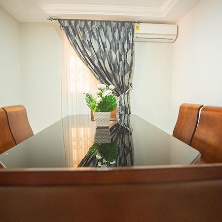 Accra Luxury Homes @ East Legon Экстерьер фото