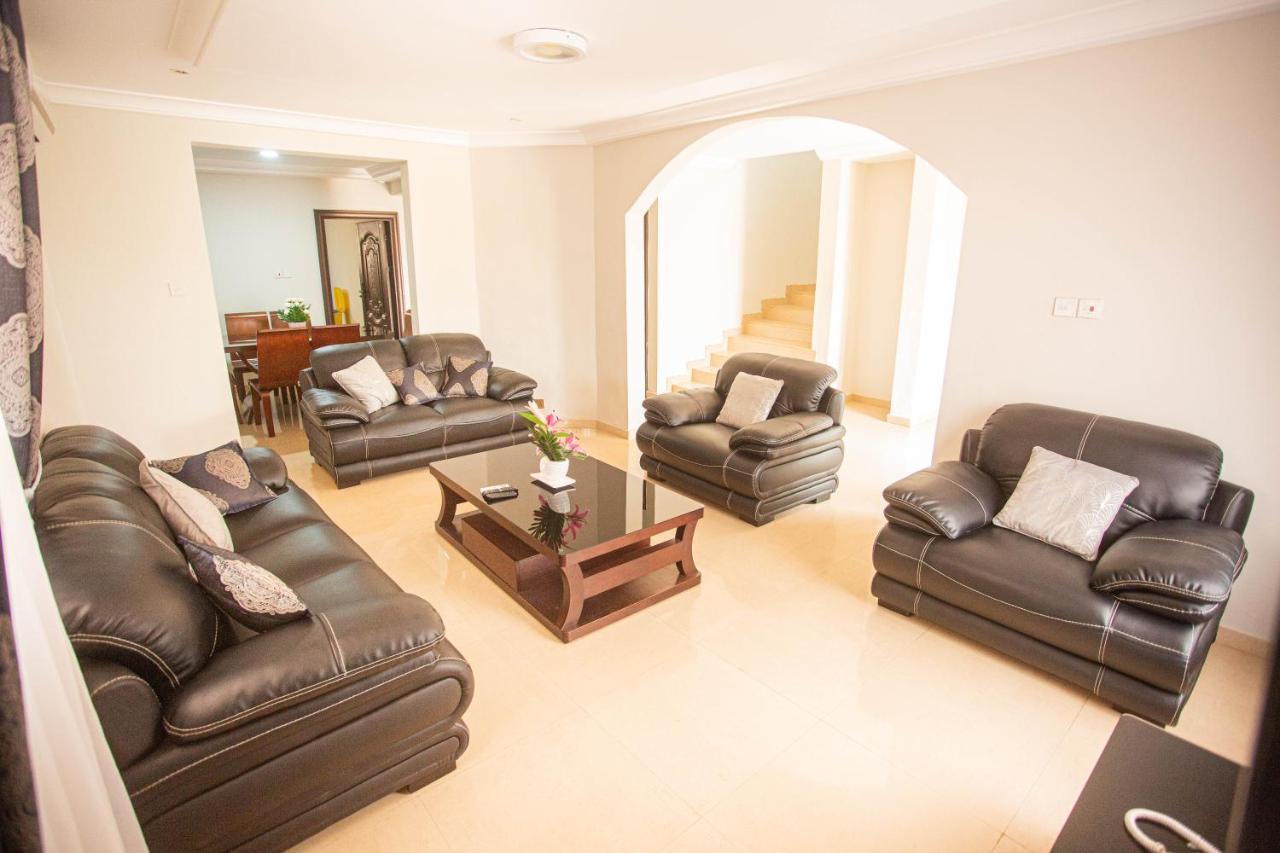 Accra Luxury Homes @ East Legon Экстерьер фото