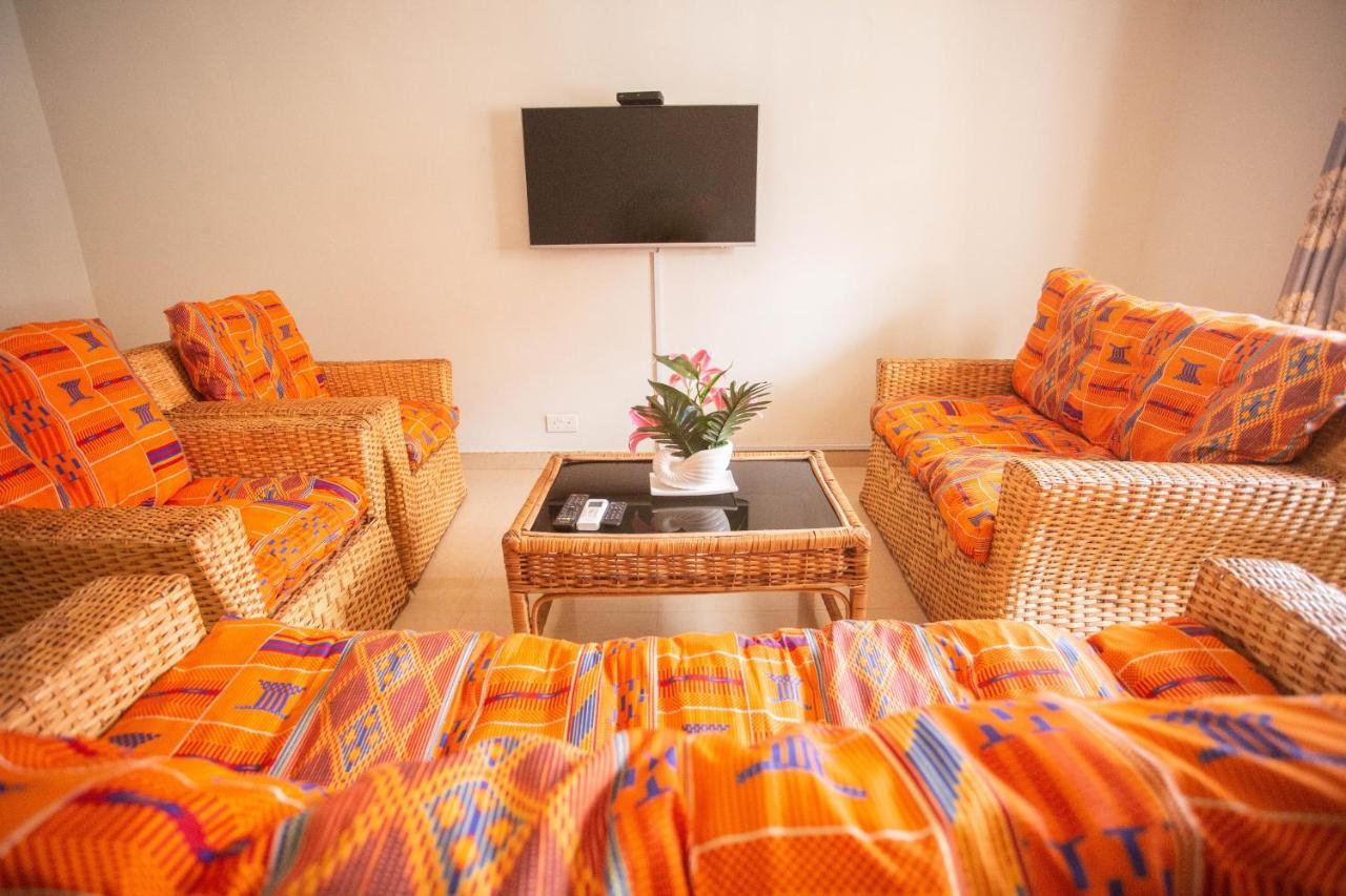 Accra Luxury Homes @ East Legon Экстерьер фото
